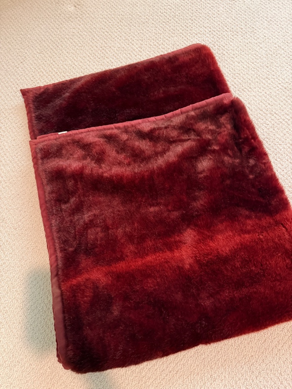 Pottery Barn Faux Fur throw in Deep Wine